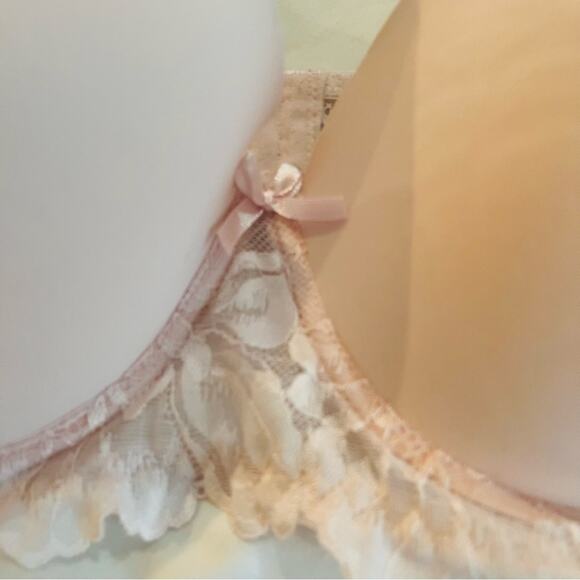 Rachel By Rachel Roy light pink lace padded bra 38DD gold tone accents6 - Picture 3 of 16